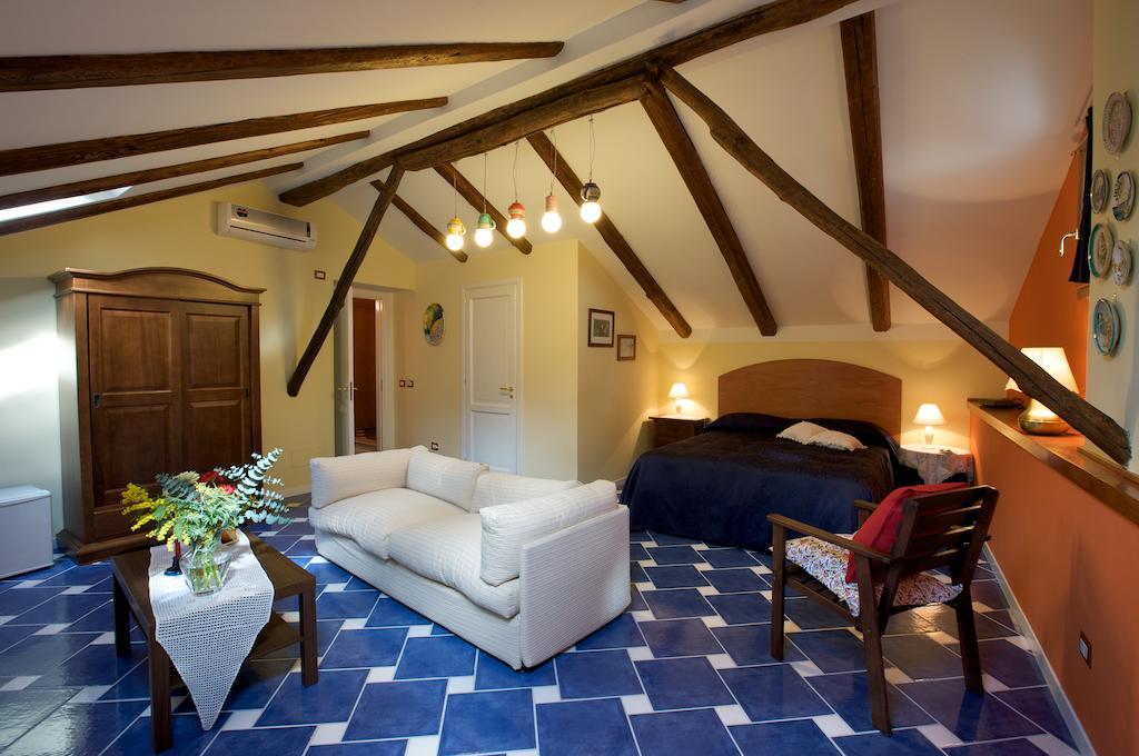 La Casa Di Donn'Amelia Bed and Breakfast Molina  Værelse billede